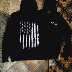Black Men's Hoodie with Distressed American Flag Print ×2